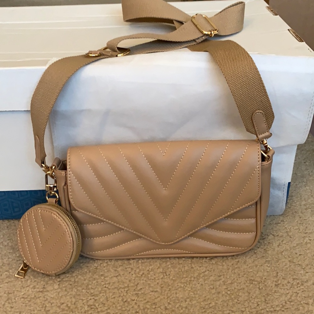 Small quilted crossbody bag